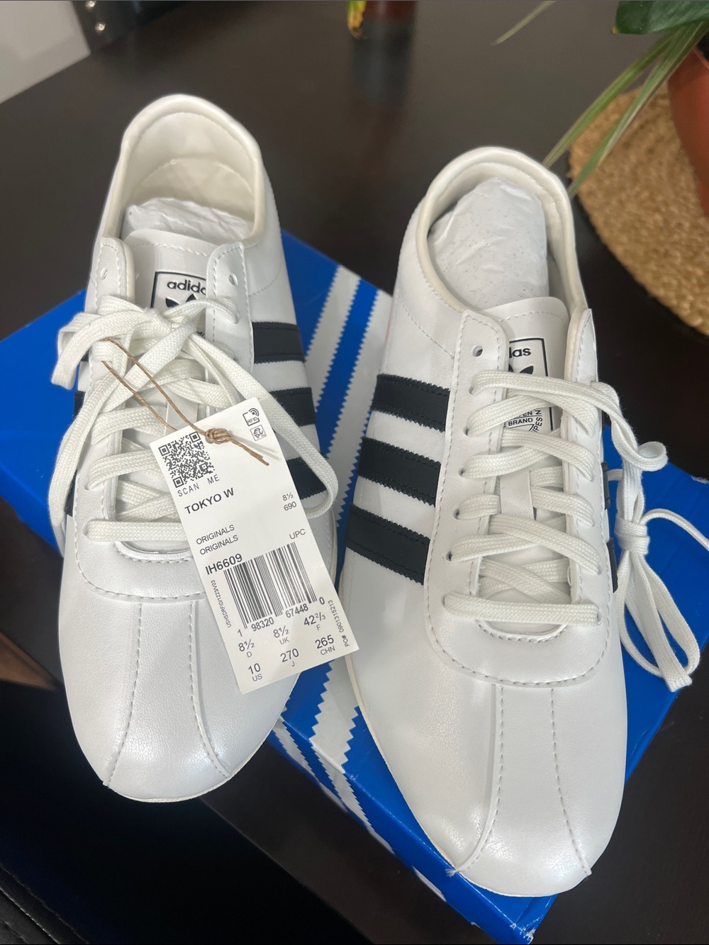 adidas Tokyo Women’s Sneakers in White and Navy - Picture 3 of 6